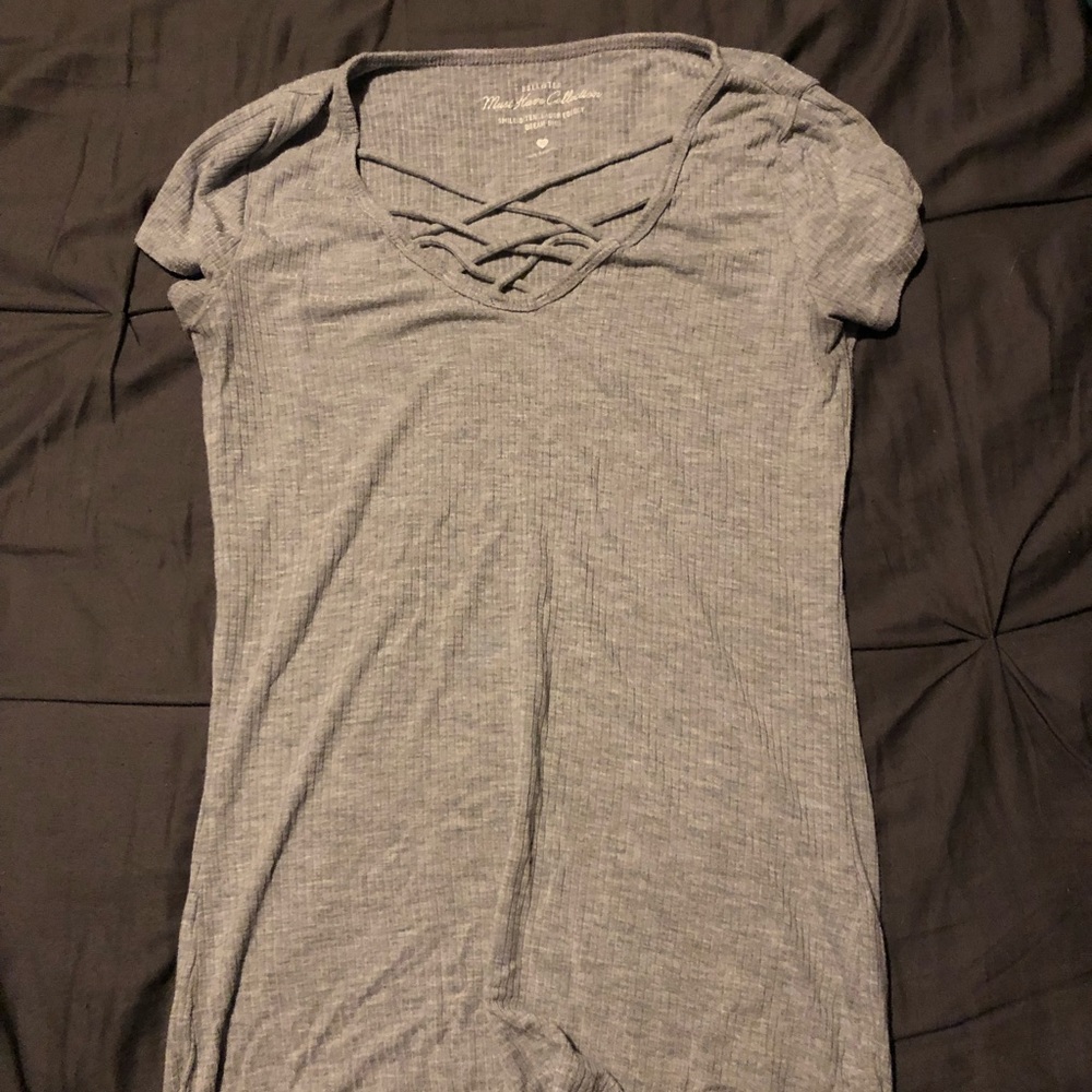 Tops - Picture 3 of 13